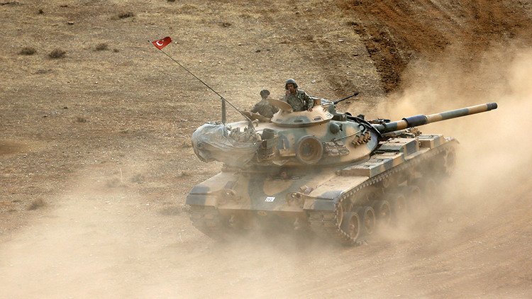 Kurdos sirios afirman que militares turcos han cruzado la frontera de Siria