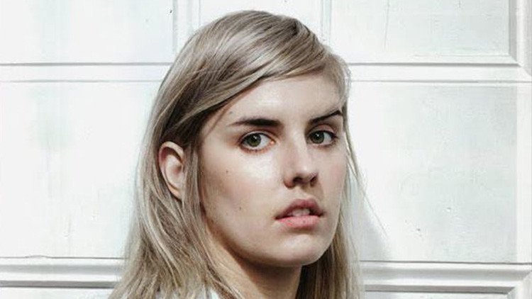 Desafío a la dominación masculina: Una mujer filma su 'violación' a manos de un desconocido en casa