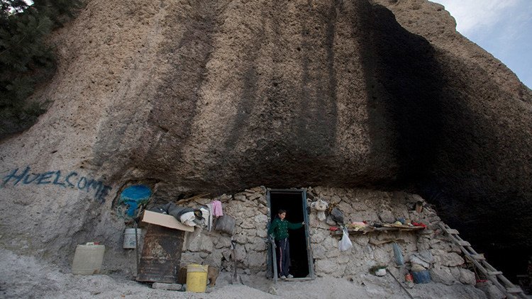 ¿Quiénes son los rarámuris, el pueblo indígena que se cuelga en los árboles por la tristeza?