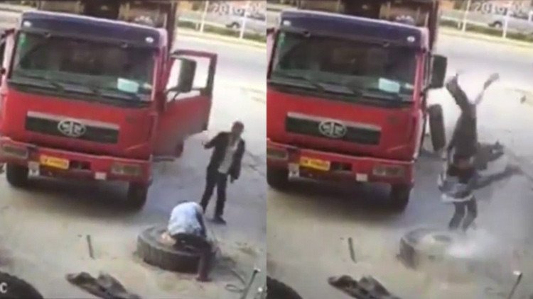 Un mecánico sale expulsado por los aires tras la explosión de un neumático 