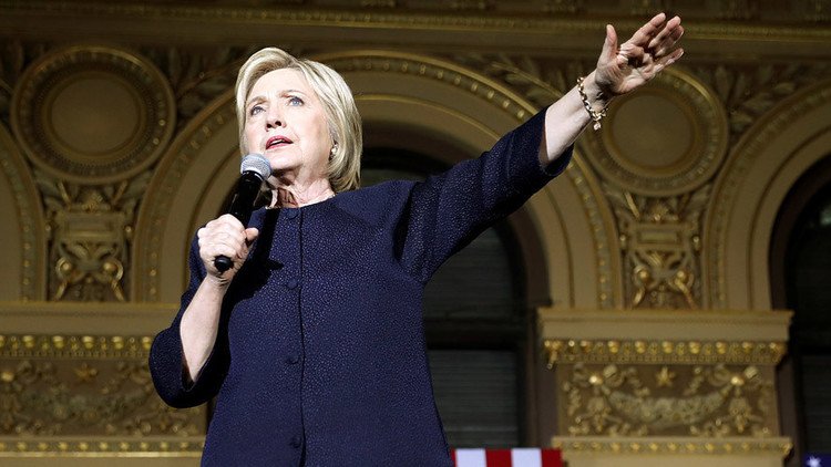 ¿Qué revelaron al mundo los mensajes electrónicos de Hillary Clinton?