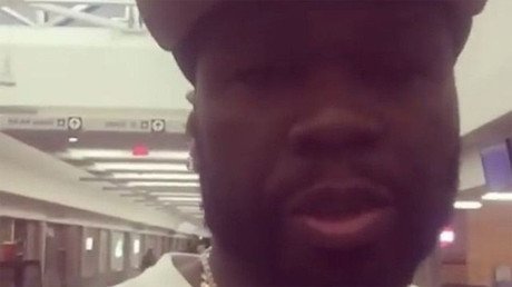 El rapero 50 Cent enfurece a internautas tras burlarse de un joven autista en un video