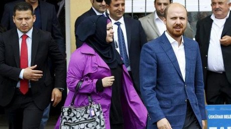 'Bild': Los hijos de Erdogan "se bañan en dinero"