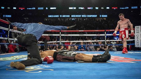 Con este poderoso nocaut Saúl 'Canelo' Álvarez le apagó las luces al británico Khan