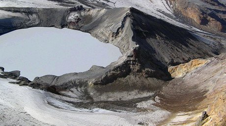 Prohíben acercarse al volcán de 'El Señor de los Anillos'