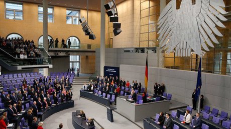 Desconcierto en el Bundestag: Un diputado alemán recita el polémico poema sobre Erdogan