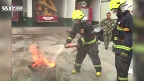 ¿Se puede apagar un fuego con Coca-Cola?