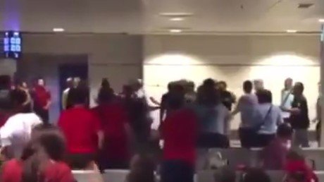 Hinchas del Atlético y Real Madrid calientan la final de la Champions League… a golpes