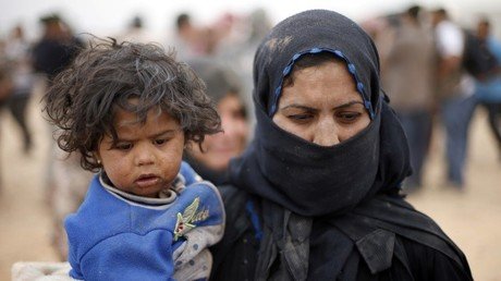 Un pueblo suizo de millonarios prefiere pagar 300.000 dólares a recibir refugiados