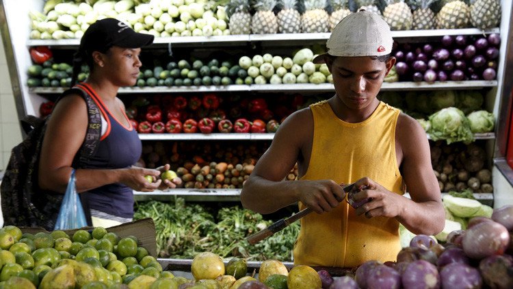 Esclarecedora carta de una venezolana: "Hay más colas para comprar barato que protestas"
