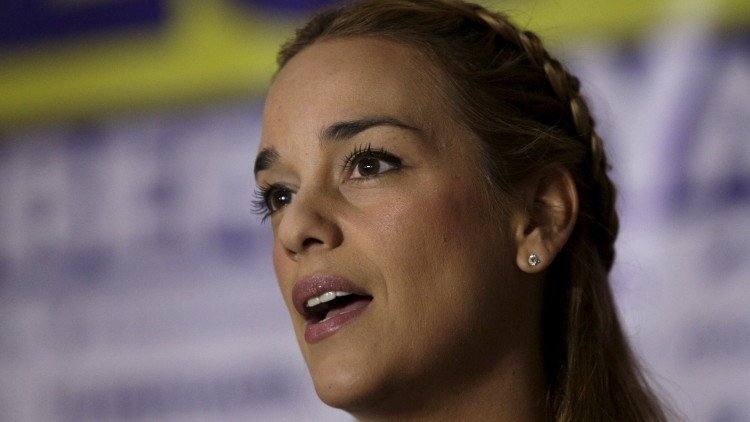 "¡Viva Chávez!", grita la izquierda española a la oposición venezolana en Madrid