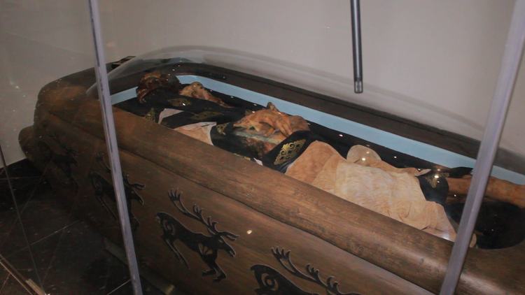 La 'princesa de Ukok': Presentan una momia tatuada de 2.500 años