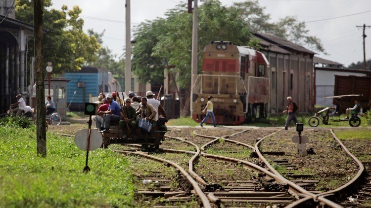 Rusia amplía sus inversiones en Cuba y se centra en el sector del transporte
