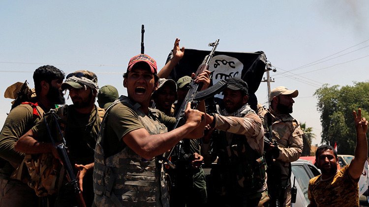 La rama filipina del EI decapita a tres prisioneros en su primer video de propaganda