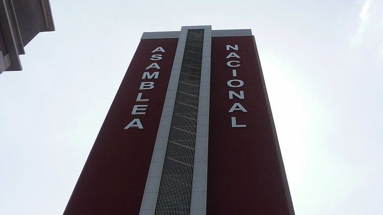 ¿El chavismo puede disolver la Asamblea Nacional controlada por la oposición?