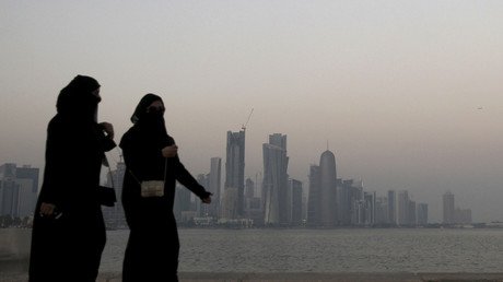 Arrestan en Catar a una neerlandesa por adulterio tras denunciar una violación