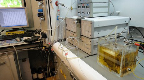 Un ingeniero mexicano extrae de la orina gas para cocinar y calentar agua