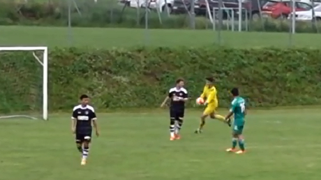 Así fue el autogol más ridículo que nadie se esperaba en el último minuto