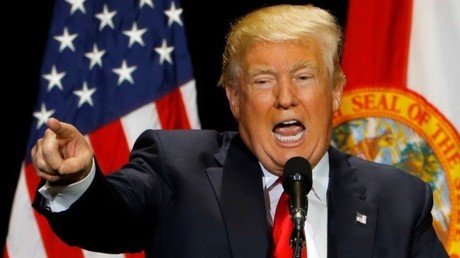 Trump arremete contra Clinton tachándola de "mentirosa de clase mundial"