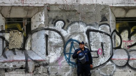 México: Un paquete bomba hiere a un alcalde que apoya a profesores y jornaleros