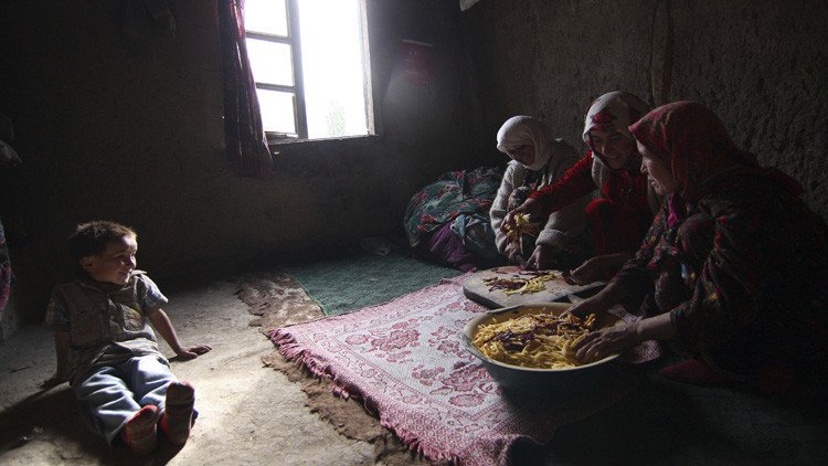 Sin salida: El país dónde las mujeres se suicidan con sus hijos