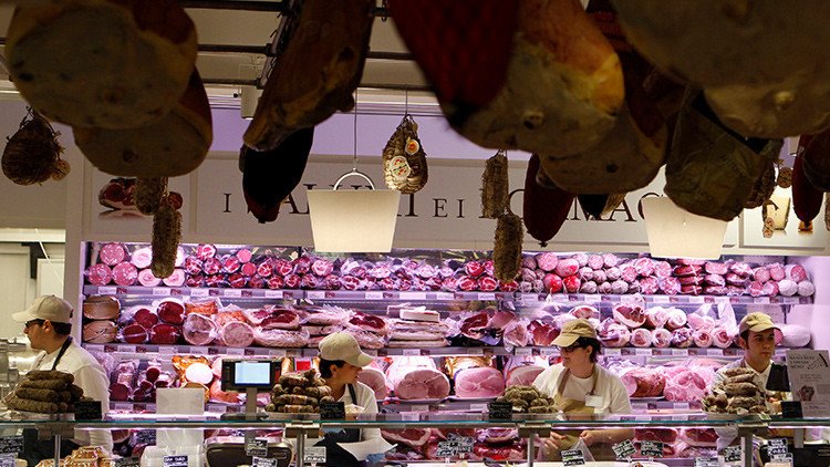 La pudiente burguesía venezolana se queja de la "crisis" con la despensa llena