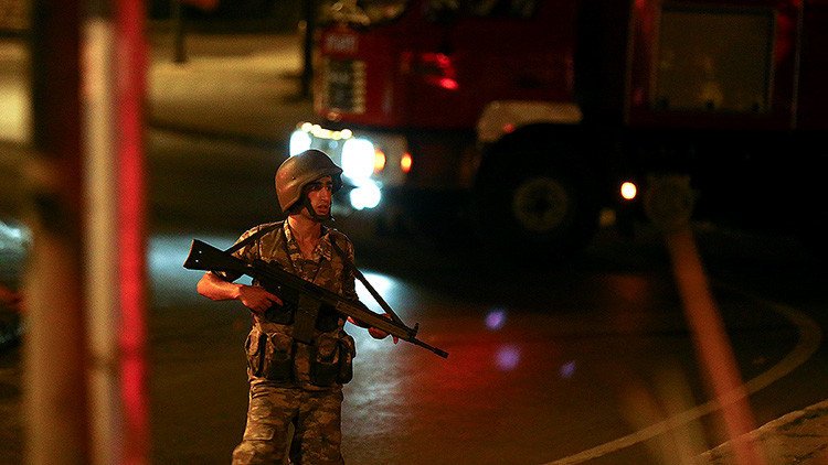 MINUTO A MINUTO: Turquía se sumerge en el caos tras el Golpe de Estado 