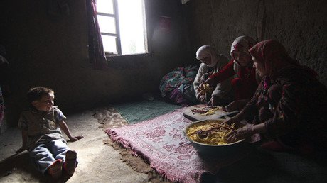 Sin salida: El país dónde las mujeres se suicidan con sus hijos