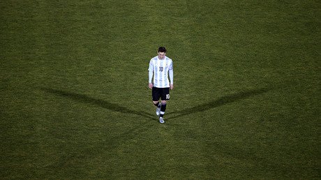 ¡Que no la vea! Presentan la estatua de Messi más fea del mundo