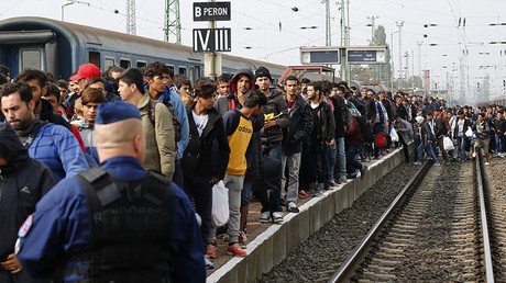 Merkel: "Los terroristas se han infiltrado en Europa a través del flujo de refugiados"