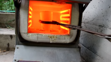 Dinero de la basura: ¿Cuánto oro se puede extraer de computadoras viejas?