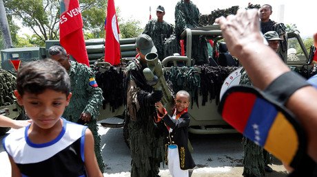 Venezuela suma al ejército en lucha contra el desabastecimiento