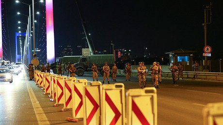 VIDEOS: Primeras imágenes del Golpe de Estado en Turquía