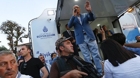 Erdogan al público: La decisión sobre la pena de muerte no puede aplazarse más