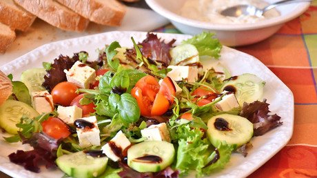 Si lee esto se lo pensará dos veces antes de tirar comida a la basura
