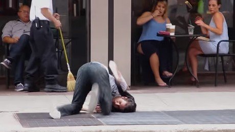 Caerse, chocar, ahogarse… todo lo que le puede pasar mientras juega al Pokémon Go