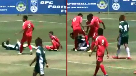 ¿Fue penal?: Estos defensores quieren obtener el balón a toda costa