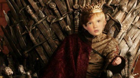 #BabyTrump: Los usuarios de Twitter 'se apoderan' de una foto perdida de Trump