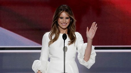 ¿Ataque a Trump?: Publican fotos de la mujer de Donald Trump completamente desnuda