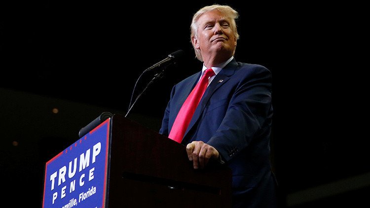 "Putin ha reclutado a Trump como agente": Exdirigente de la CIA enumera los 'peligros' del candidato