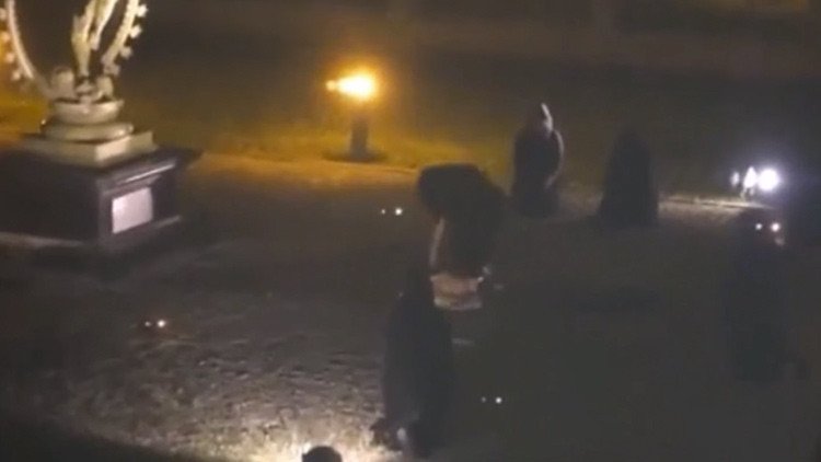 Sacrificios humanos: ¿Qué pasa por la noche en el campus del CERN? (video)
