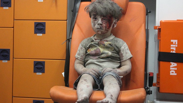 Moscú: Los aviones rusos nunca bombardean objetivos en zonas pobladas