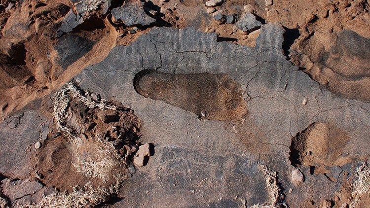 ¿Pie Grande, eres tú?: Hallan huellas humanas gigantes en China (fotos)