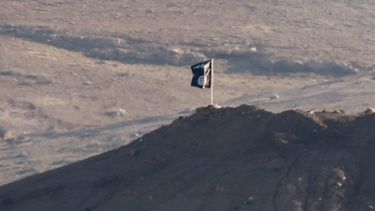 Hallan 72 fosas comunes dejadas por el Estado Islámico en Irak y Siria