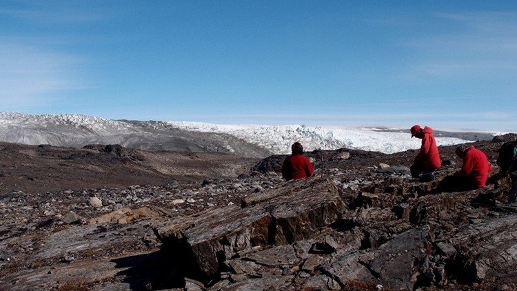 Hallan los fósiles más antiguos de la Tierra que pueden cambiar la teoría del surgimiento de la vida