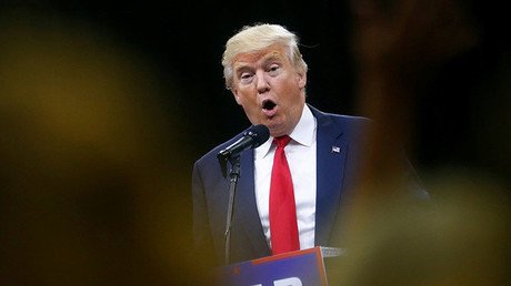 Trump advierte de que habrá fraude electoral y llama a Hillary Clinton "el diablo"