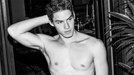 Un sobrino de Hillary Clinton hace furor en las pasarelas y en la Red