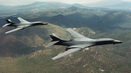 EE.UU. envía bombarderos al Pacífico para contener a China y Corea del Norte 