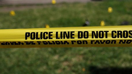 EE.UU.: Una menor mata a su padre, pero la familia dice que ella es "una heroína"