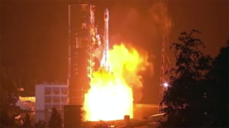 China lanza exitosamente su primer satélite de comunicaciones móviles (VIDEO)